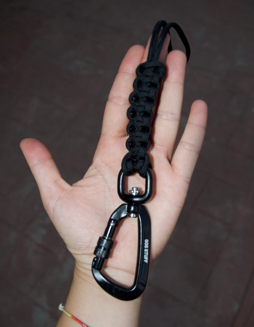 Dual link mosqueton